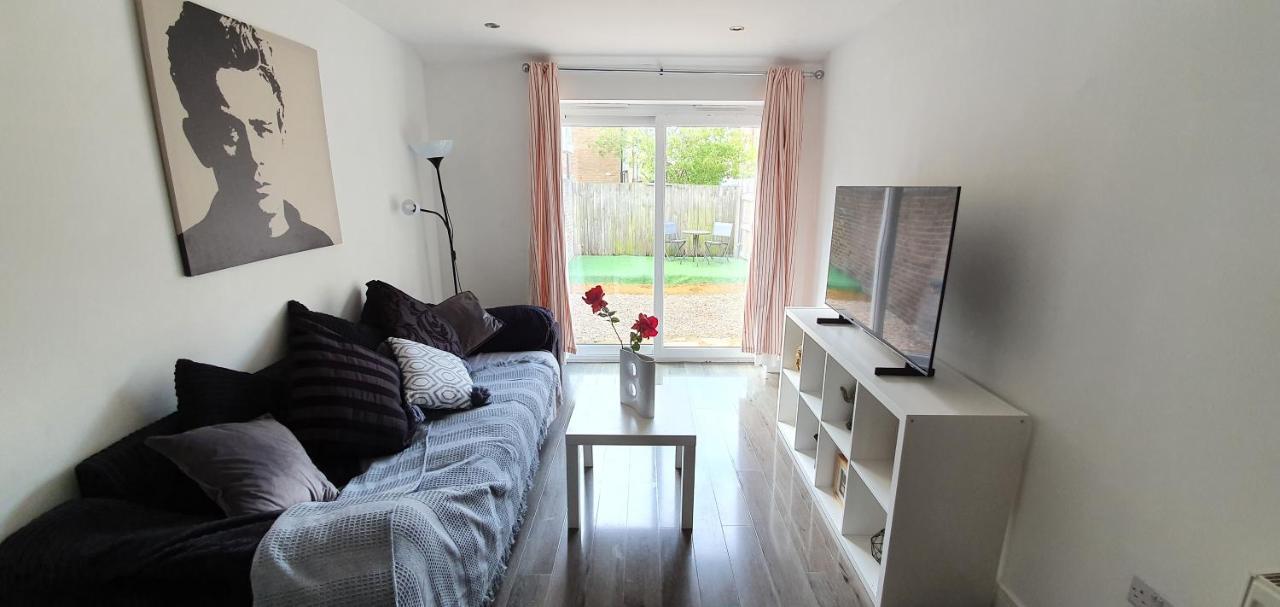 Trendy, Modern Garden Posh Peckham Apartment Londyn Zewnętrze zdjęcie